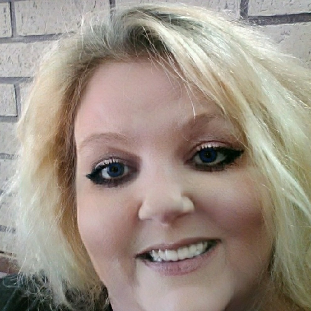 Meet your Posher, Lorena